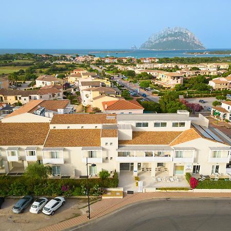 Felix Hotels - Hotel Residence Porto San Paolo Exterior foto