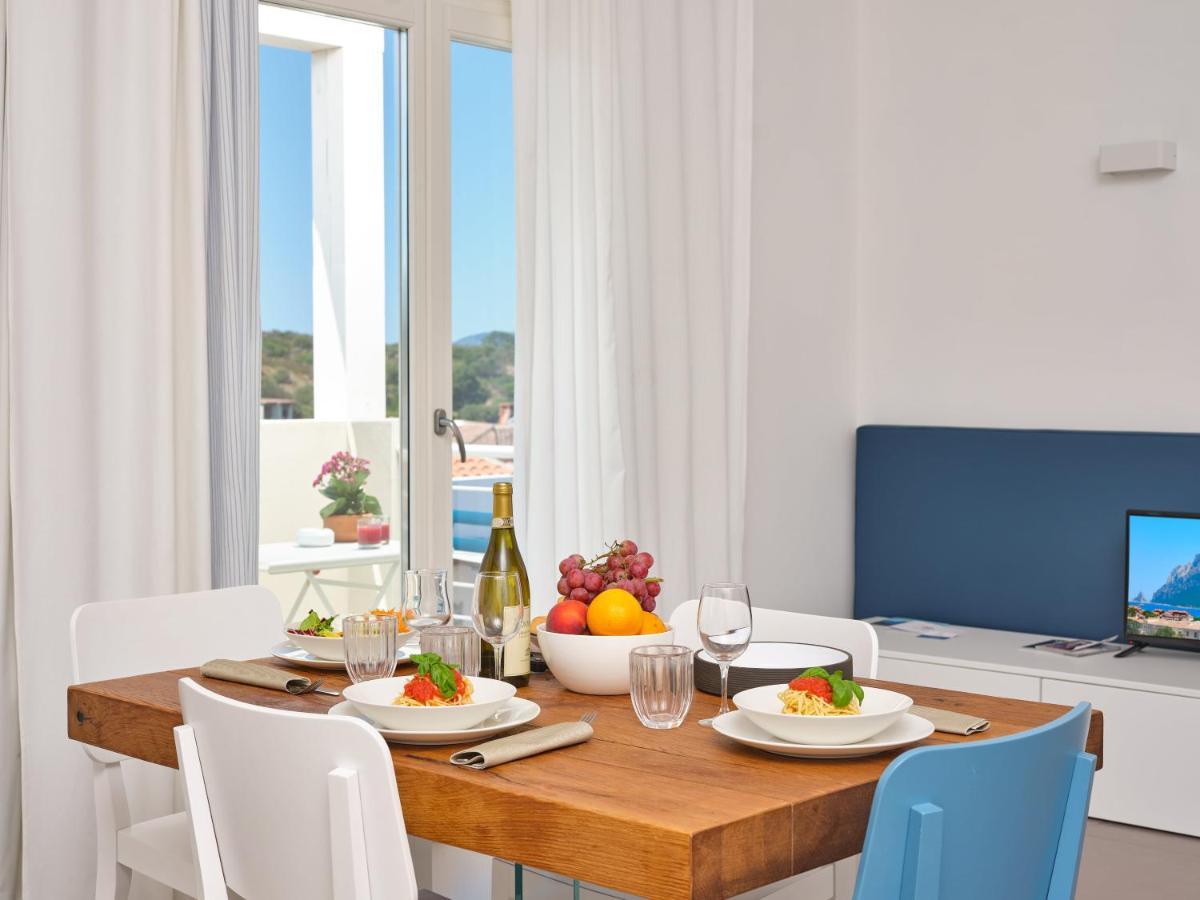 Felix Hotels - Hotel Residence Porto San Paolo Exterior foto